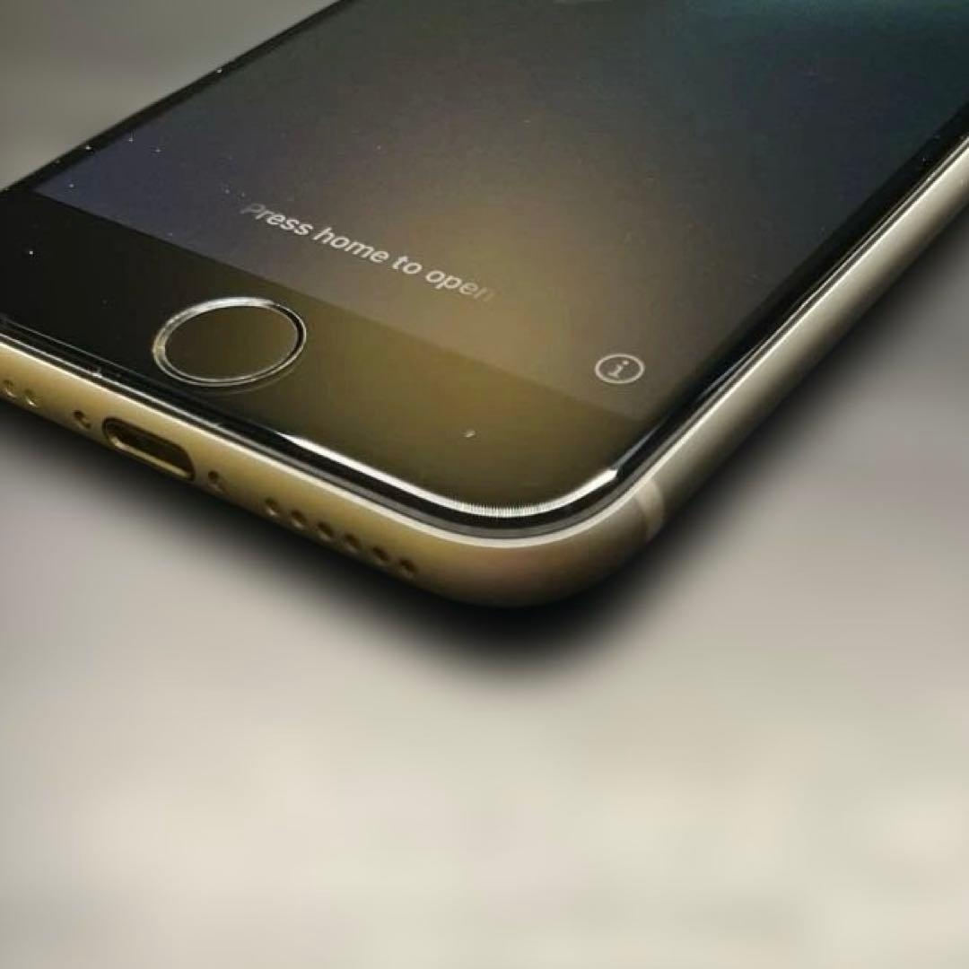 iPhone SE 第2世代 64GB ホワイト SIMフリー 初期化済み