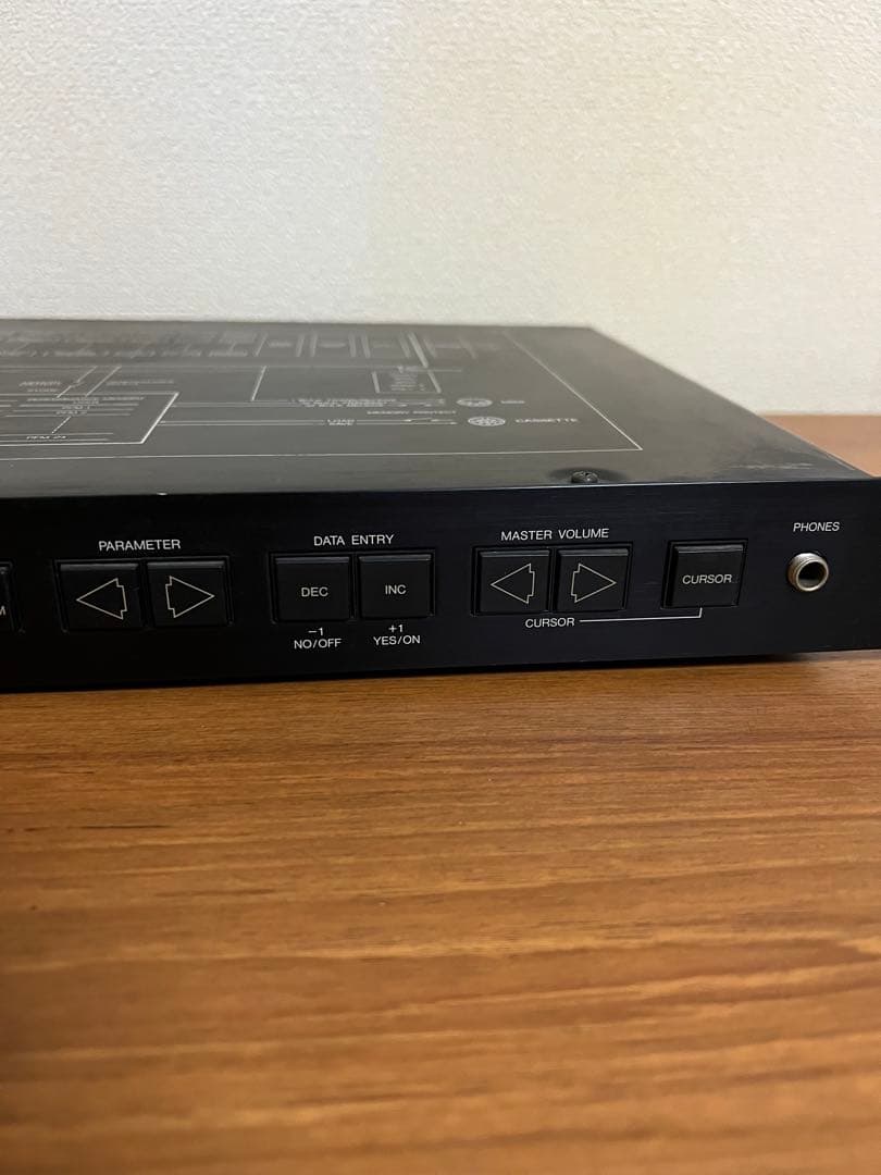 YAMAHA TX81Z FMトーンジェネレーター　早い者勝ち！