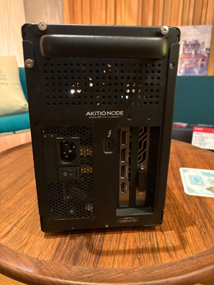 その他 AKiTiO TB3 eGPU Box+ asrock Radeon RX580