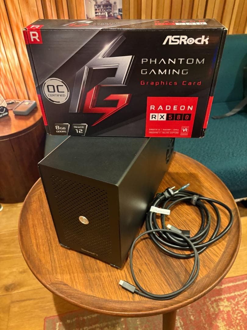 その他 AKiTiO TB3 eGPU Box+ asrock Radeon RX580