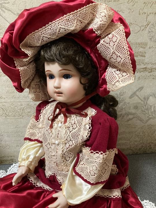 アンティックドール