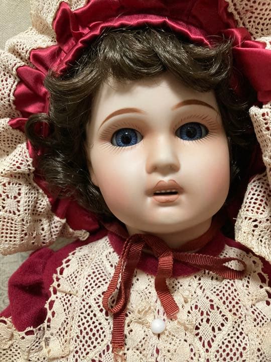 アンティックドール