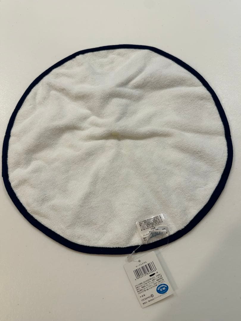 イッツデモ　ポケモン　サークルタオル　オーナメント缶　2点セット