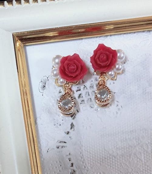 くすみレッド薔薇×雫型キュービックジルコニア★ピアス/イヤリング