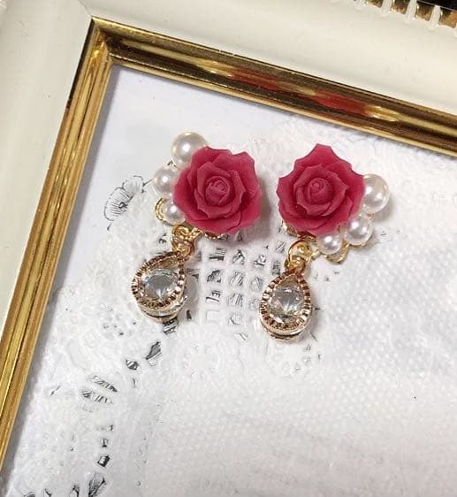 くすみレッド薔薇×雫型キュービックジルコニア★ピアス/イヤリング