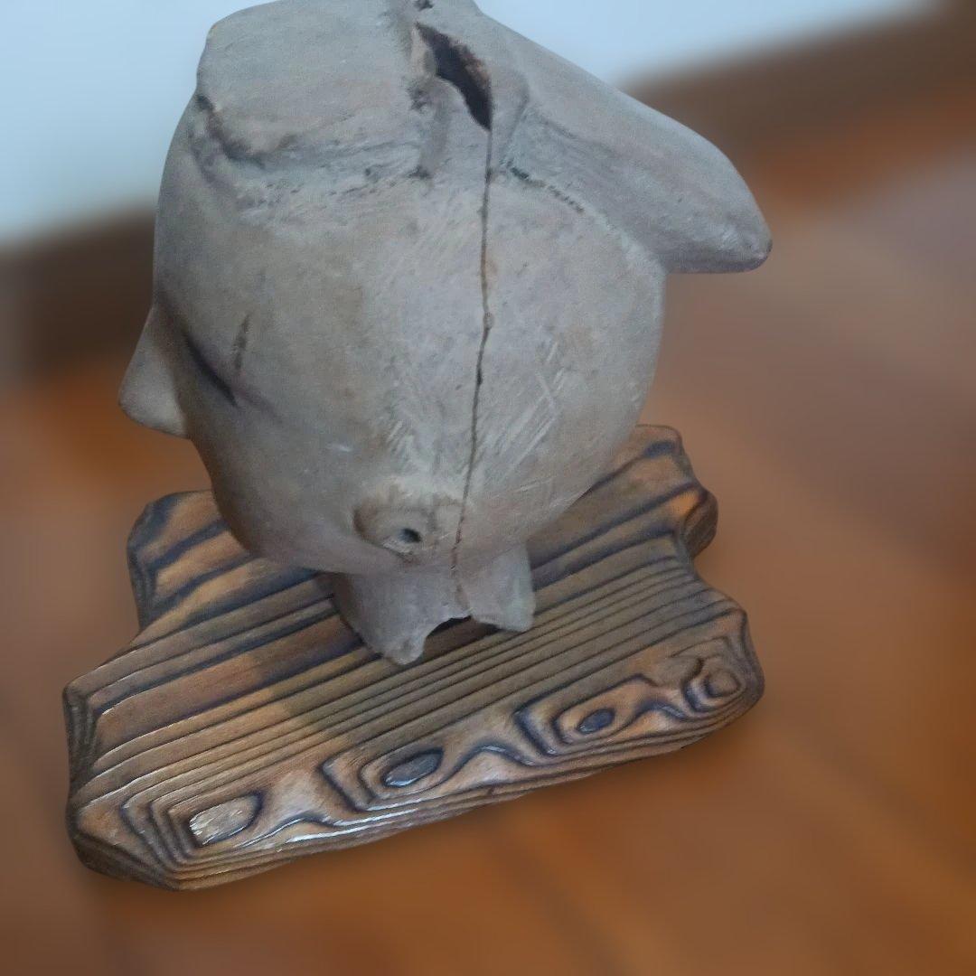 埴輪（はにわ）木製台座付き