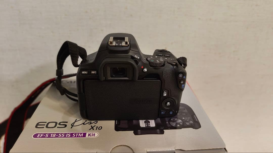 デジタルカメラ Canon EOS Kiss X10 EF-S 18-55 IS STM Kit