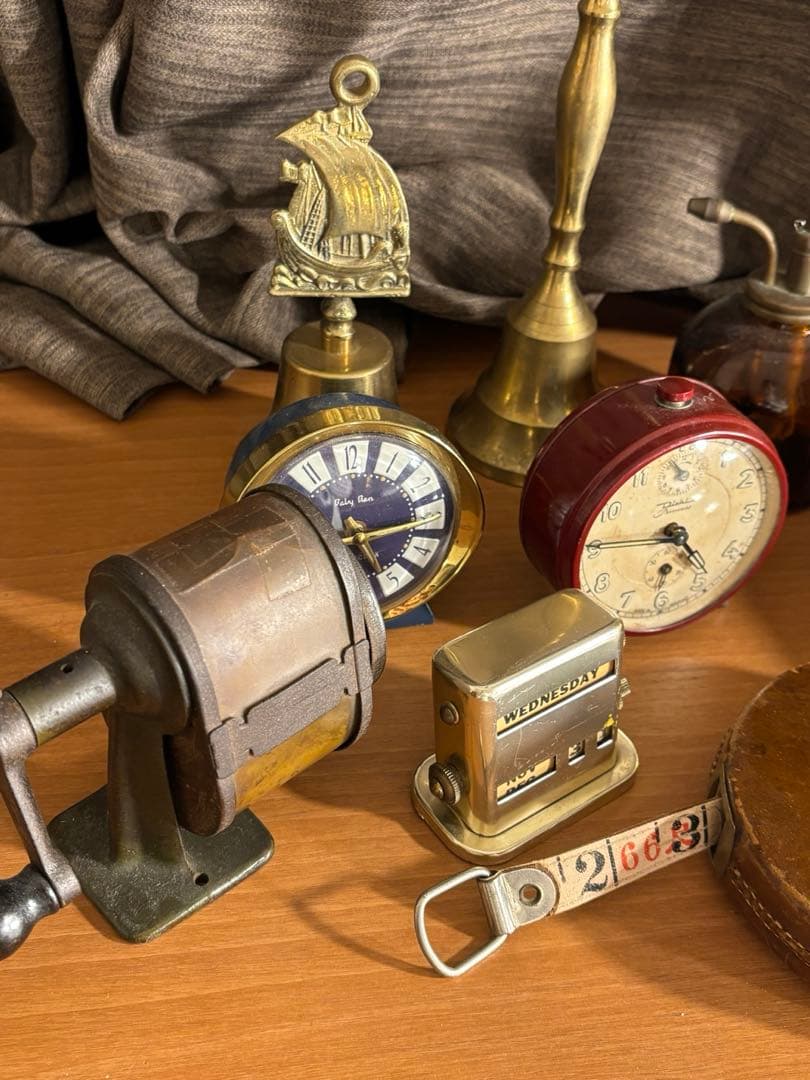 パークシャーマンカレンダー他　真鍮アンティーク雑貨セット