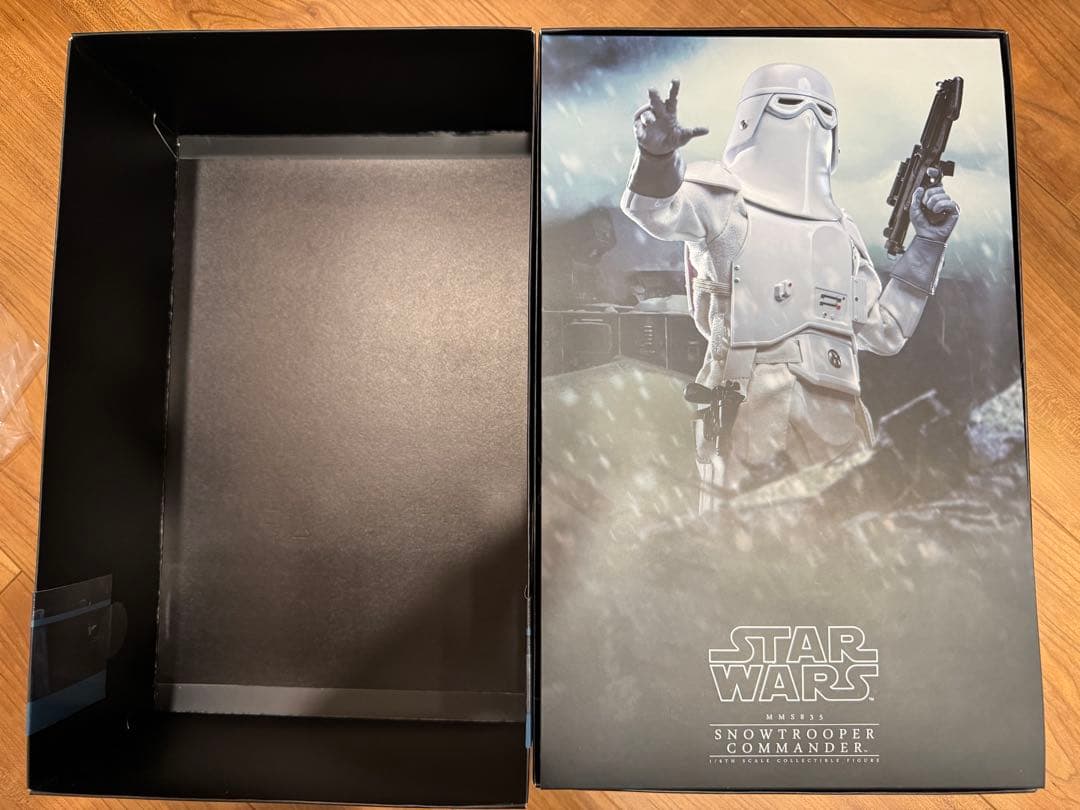 ホットトイズ スターウォーズ スノートルーパーコマンダー HotToys