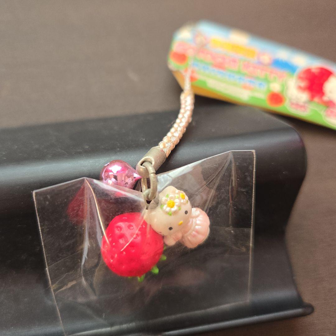 ご当地キティちゃん　伊豆　静岡限定　いちご　ストラップ 3個セット
