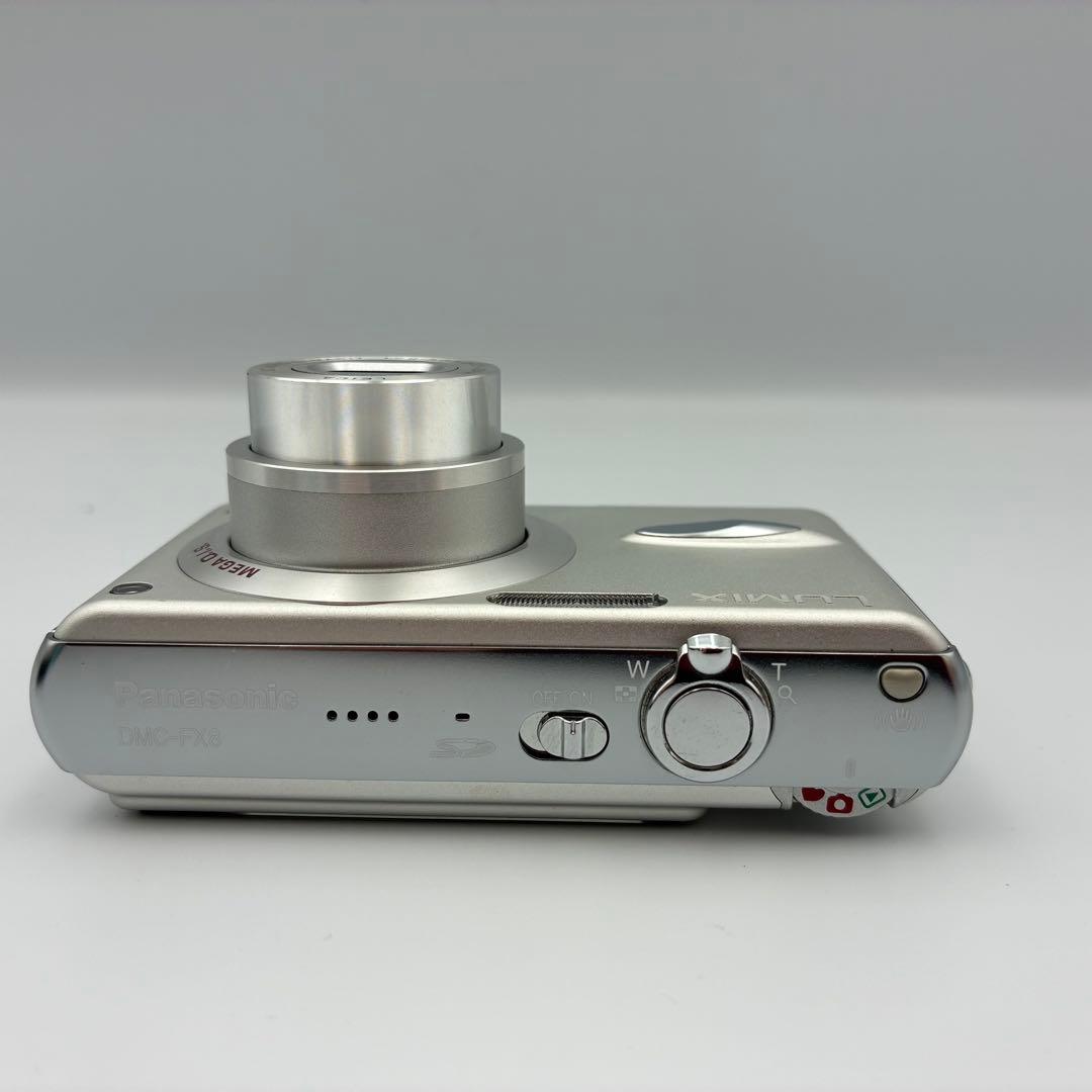 美品★ LUMIX DMC-FX8 パナソニック シルバー オールドコンデジ