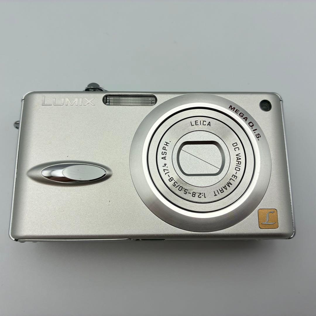 美品★ LUMIX DMC-FX8 パナソニック シルバー オールドコンデジ