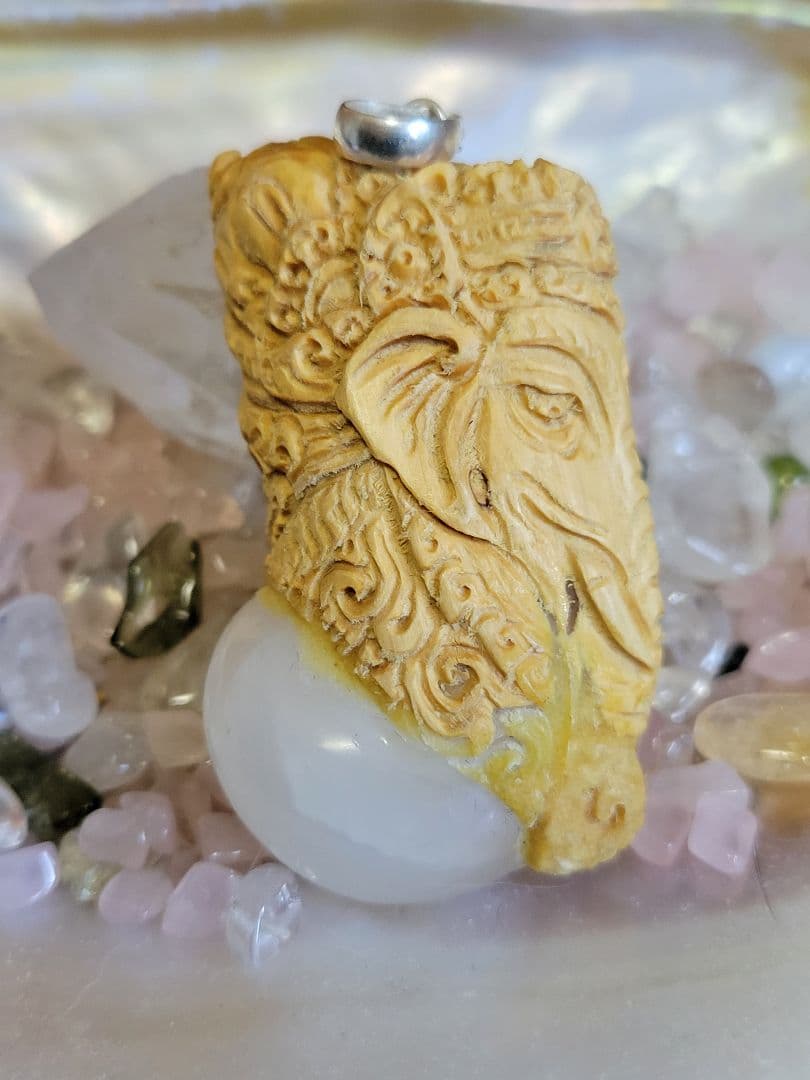 ★ガネーシャ彫刻　ケオン　ペンダントトップ ★
