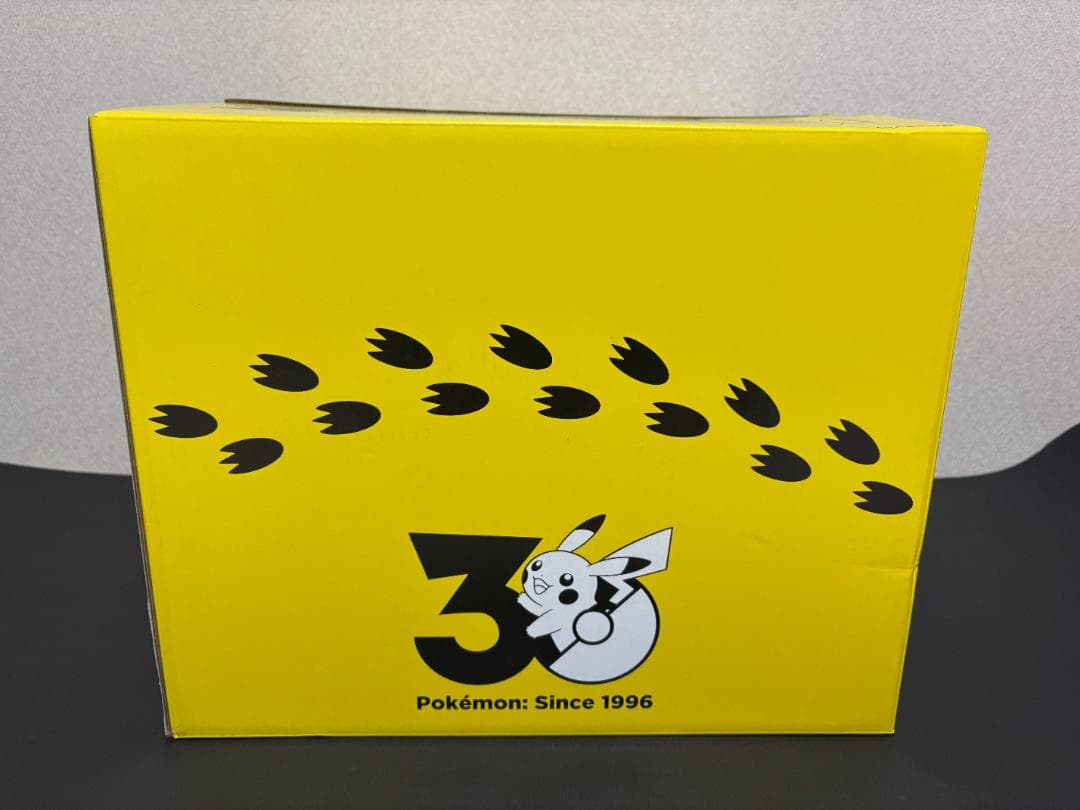 専用BOX付き おかえりピカチュウ 1/1 30周年記念 タカラトミーモール