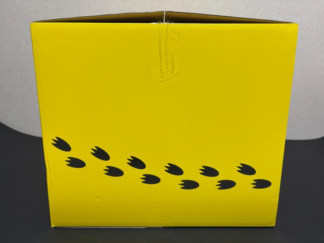 専用BOX付き おかえりピカチュウ 1/1 30周年記念 タカラトミーモール