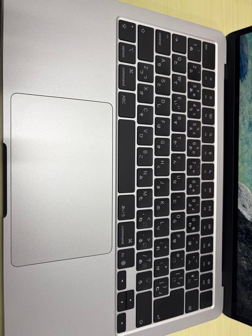 Apple MacBook Air シルバー 本体　超美品　Ｍ4 16GBメモリ