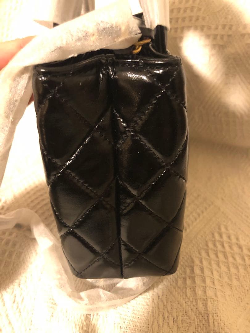 CHANEL ノベルティ キャビアスキン ショルダーバッグ ミニバッグ ブラック