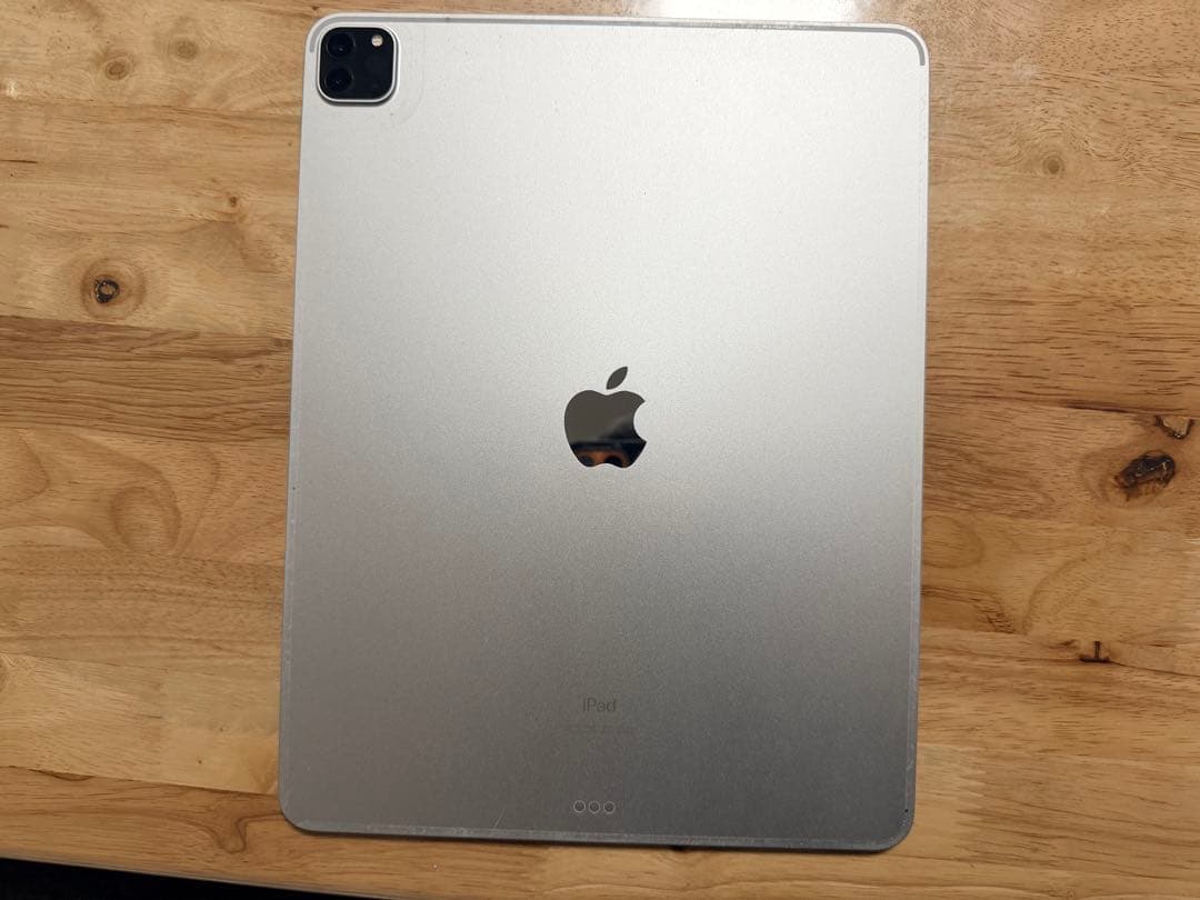 iPadPro12.9第5世代とMagickeyboardとペンシル3点セット