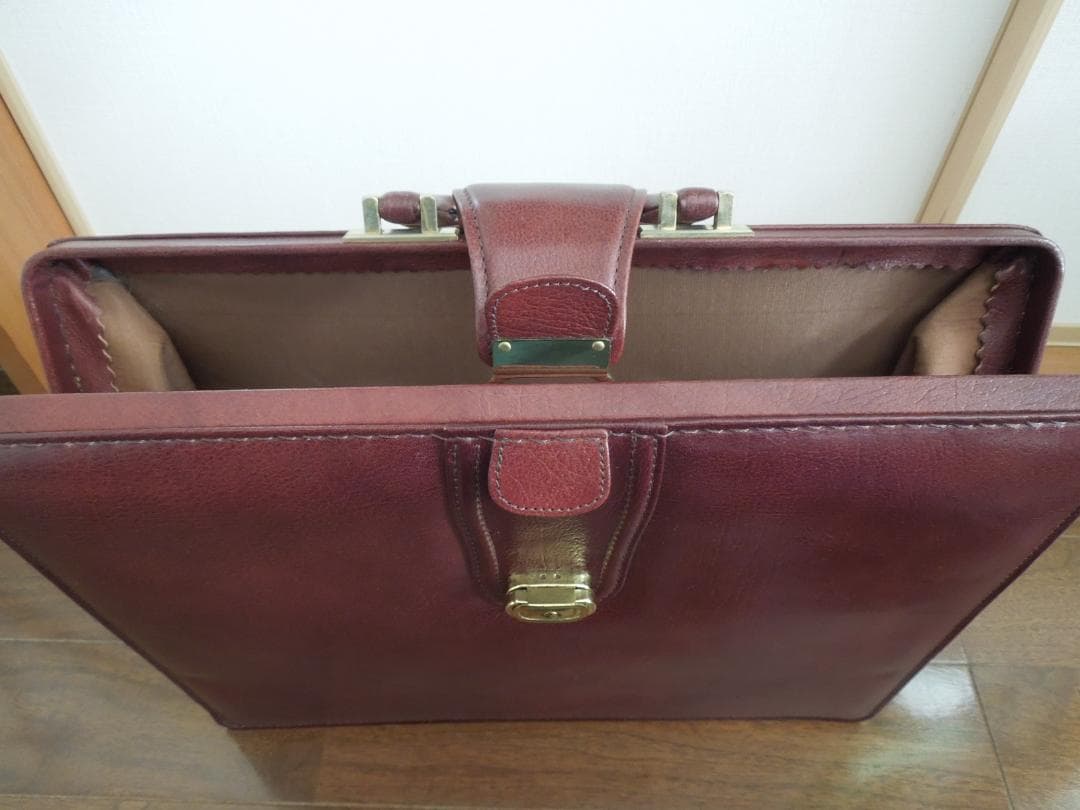 【しえもん】レザー製 バーガンディ ブリーフケース / 本革　鍵付き