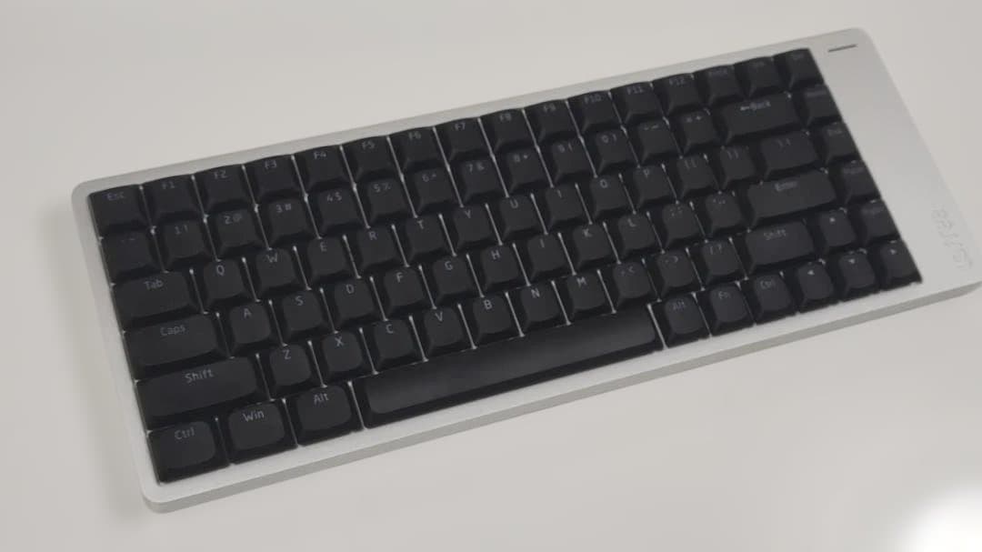 【特別限定カスタム】LOFREE FLOW2シルバー（84キー） ×静音ピンク軸