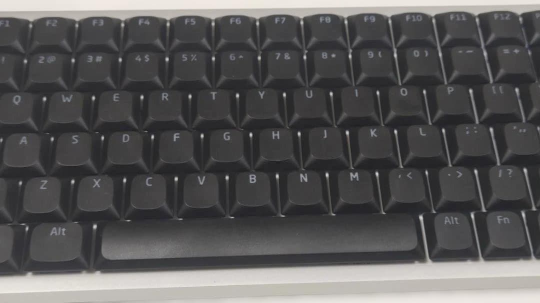 【特別限定カスタム】LOFREE FLOW2シルバー（84キー） ×静音ピンク軸