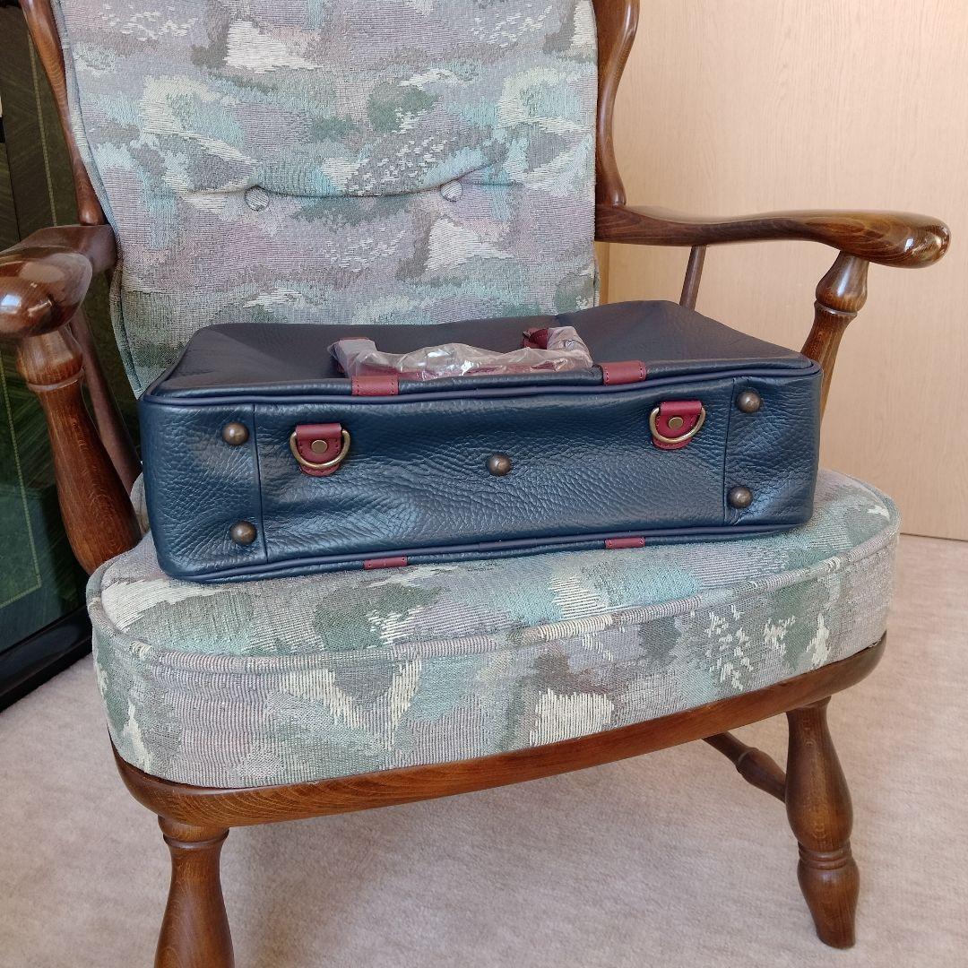 ☆本革スクール　バック　女の子用　通勤にも使える　3way パソコン入ります。