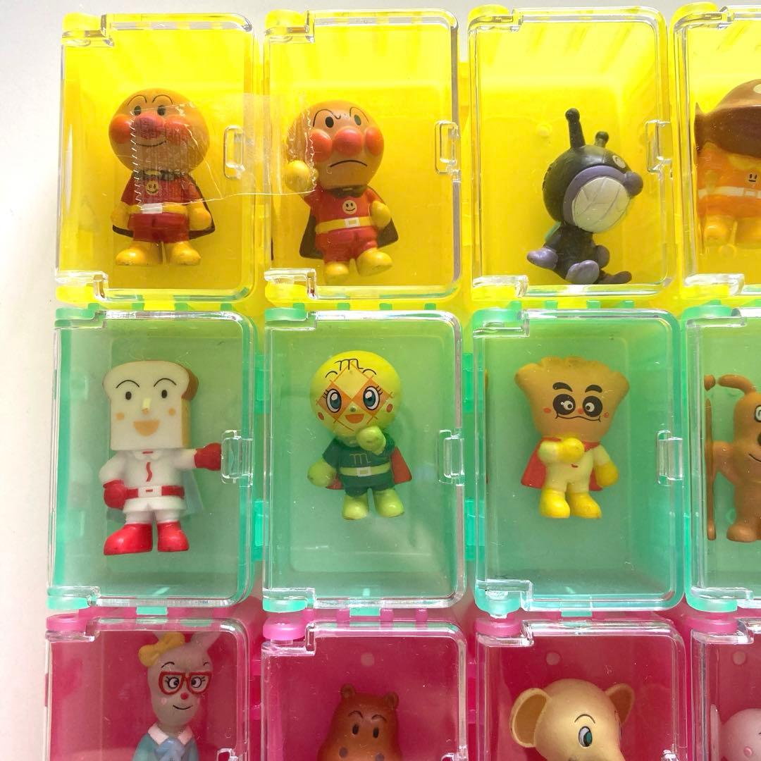 アンパンマンミュージアム コレクションフィギュア 激レアおむつアンパンマン22個