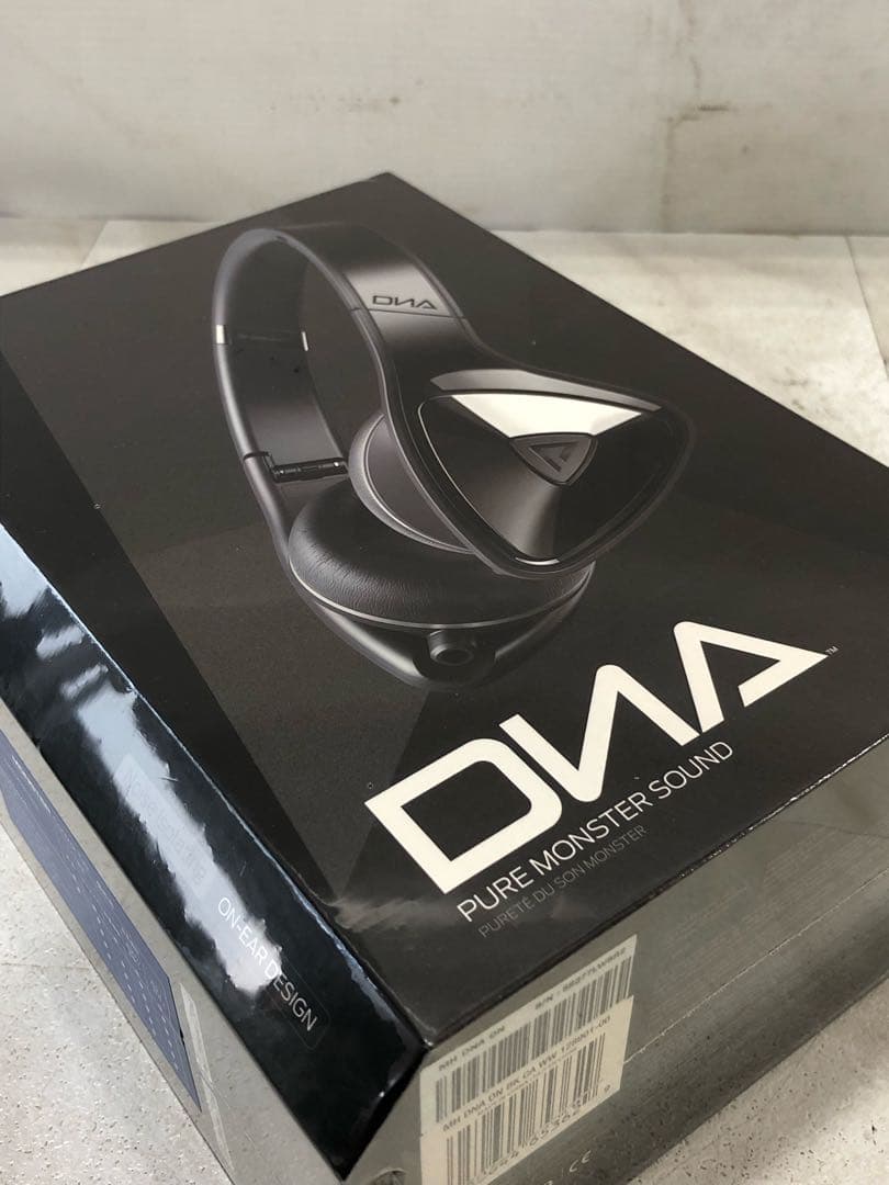 HF84【新品未開封】モンスター　ヘッドホンDNA