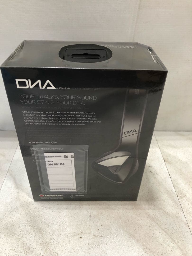 HF84【新品未開封】モンスター　ヘッドホンDNA