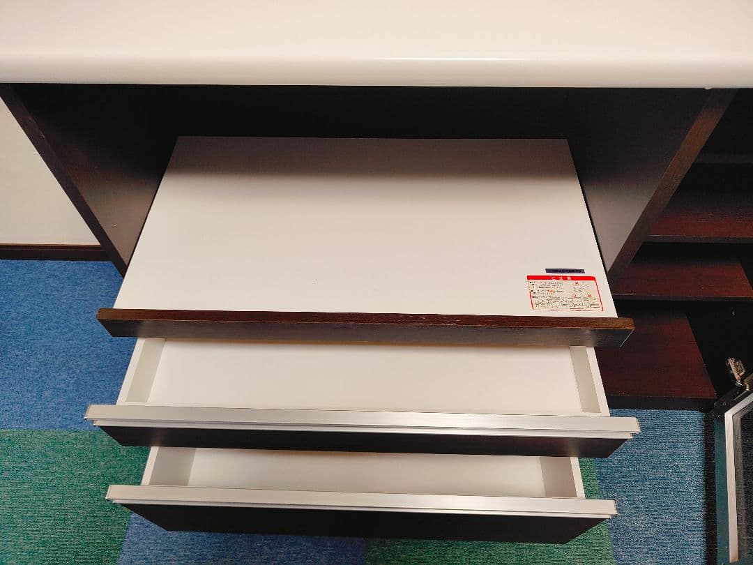 古賀家具★ダークブラウン 食器棚 引き出し付き