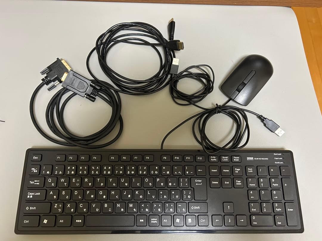 4台モニター着けれるトレイダー用 PCです。