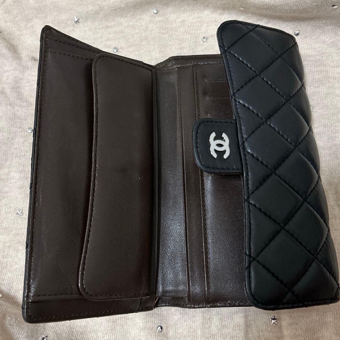 週末価格‼️ブラックレザーマトラッセ長財布　ノベルティ