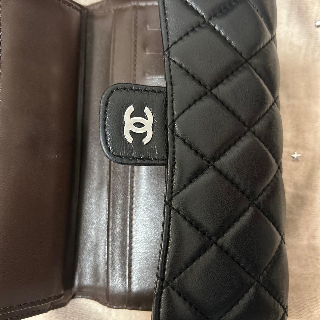 週末価格‼️ブラックレザーマトラッセ長財布　ノベルティ