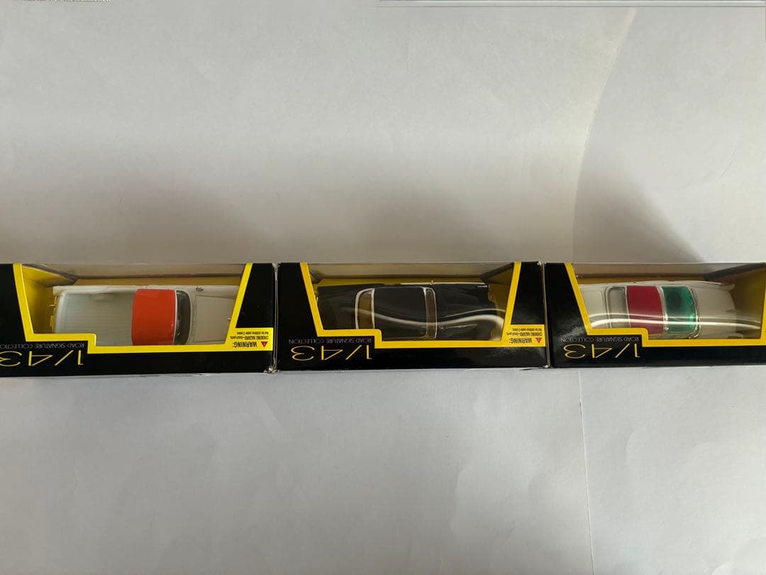 【未開封・廃盤】Road Signature クラシックカー　3台セット