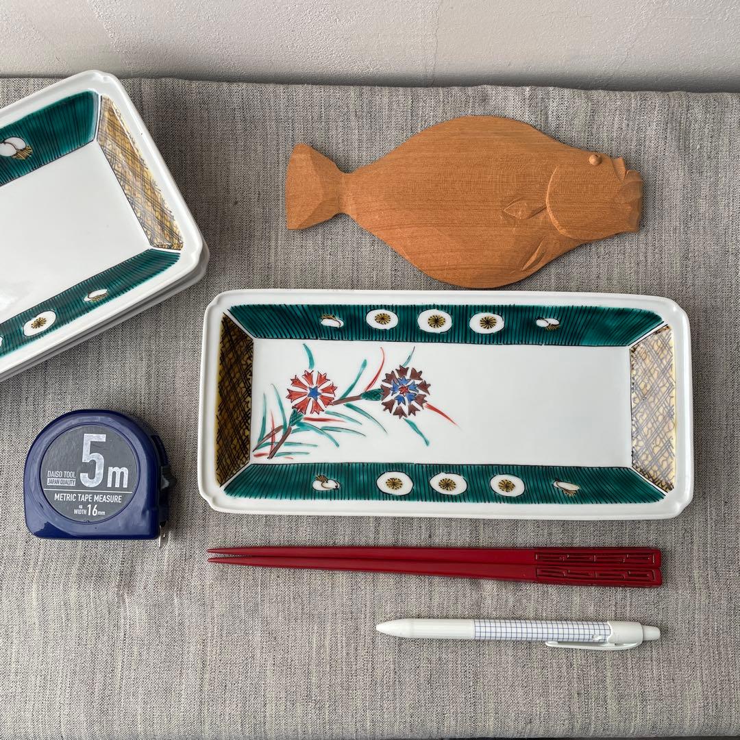 九谷焼　長方皿　長皿　スクエアプレート　ナデシコ　矢車菊　手描き　ハンドペイント