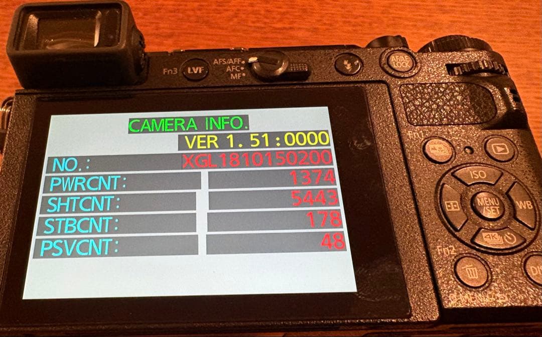 LUMIX DC-GX7Mk3 ボディ 純正バッテリー2個 ハンドグリップ付