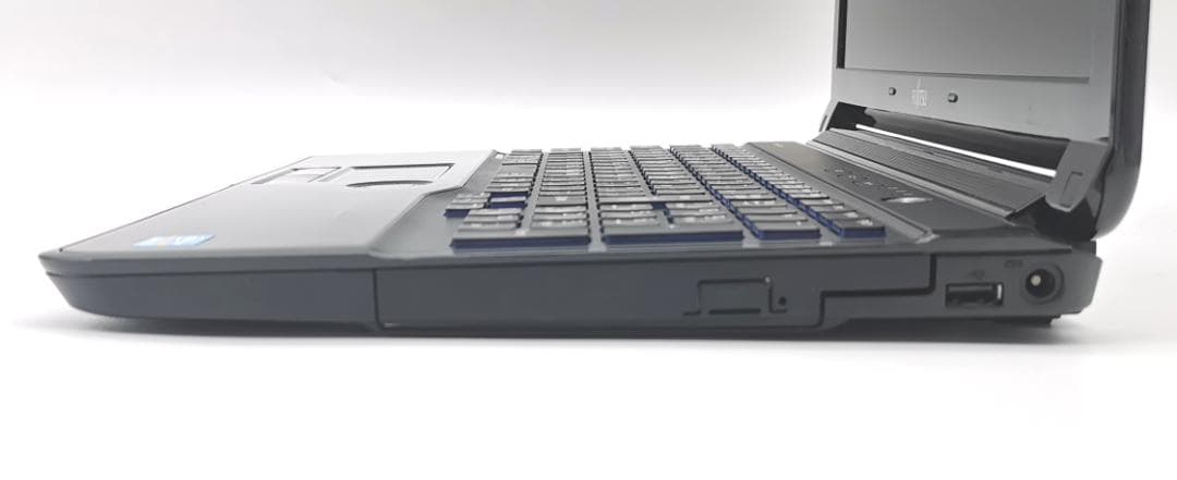 Core i7！Windows11/Office/AI搭載ノートパソコン N17