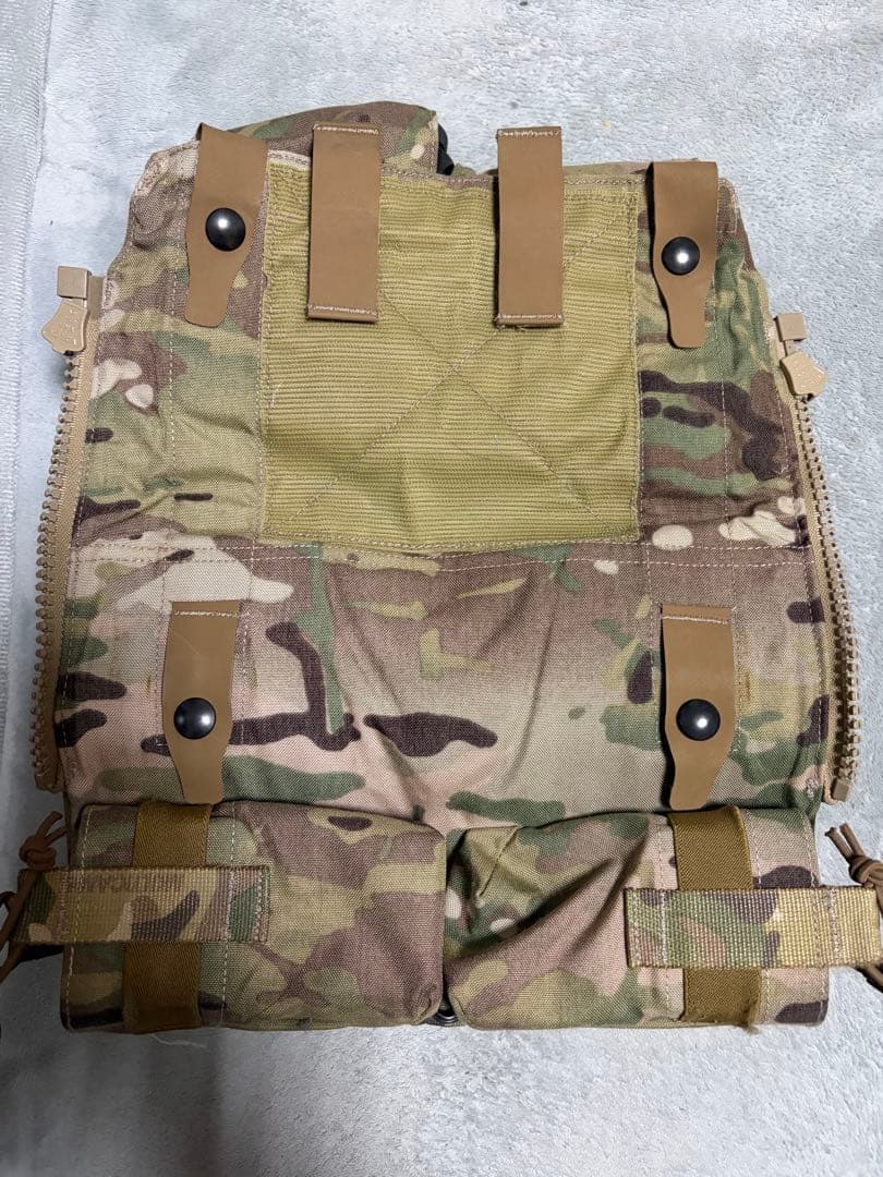 個人装備 Crye Precision POUCH ZIP-ON PANEL 2.0