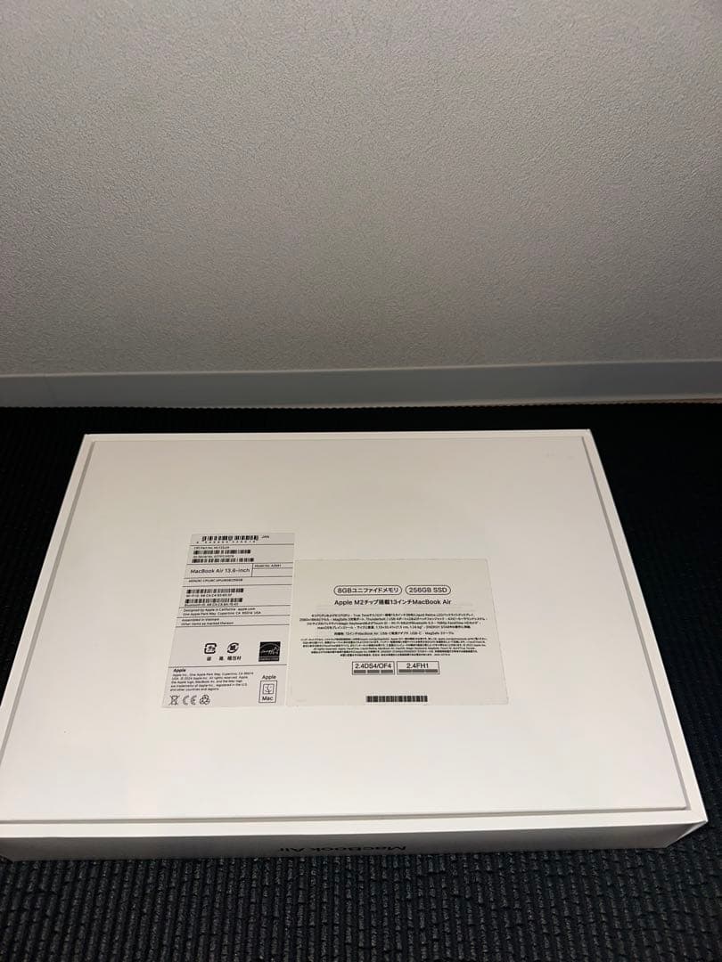 Apple M2チップ13インチMacBook Air（Apple care付）