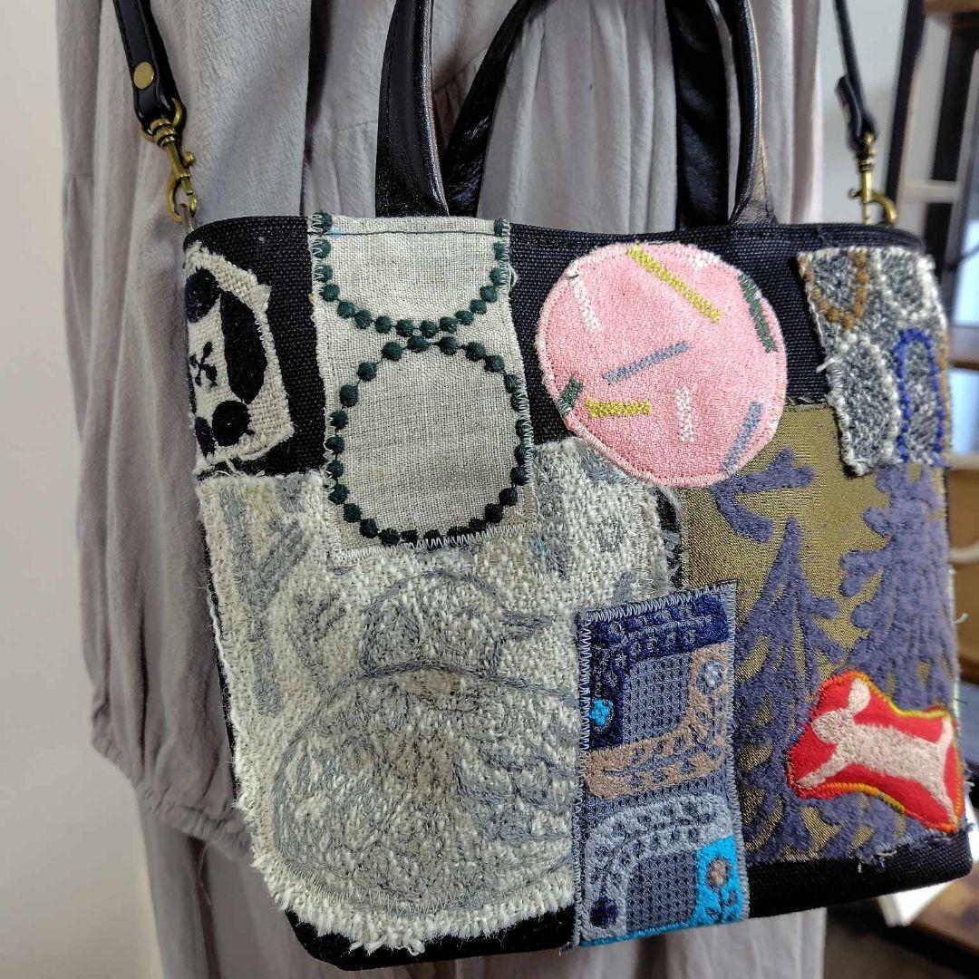 ま*る様 ミナペルホネン/カケラパッチ/しきりトートSサイズブラック/本革ブラッ