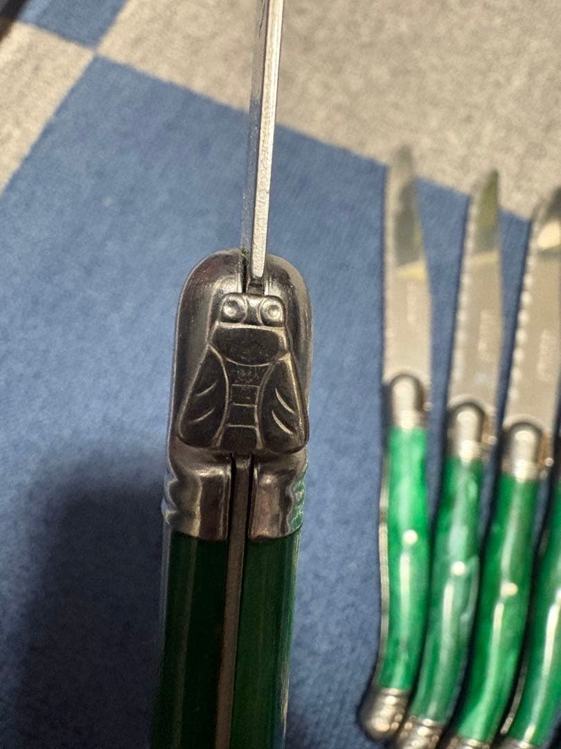 希少ラギオール　LAGUIOLE みどりハンドル波刃ナイフ11本