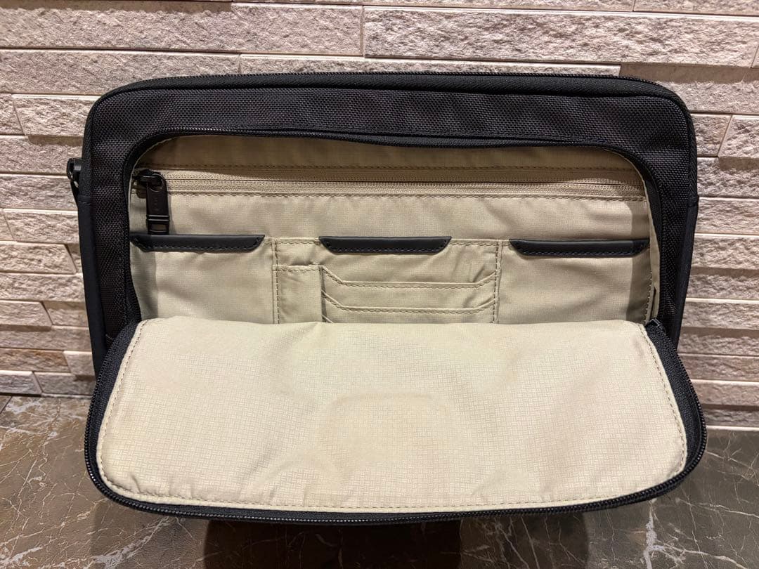 【別注】TUMI×green label relaxing PC ケース