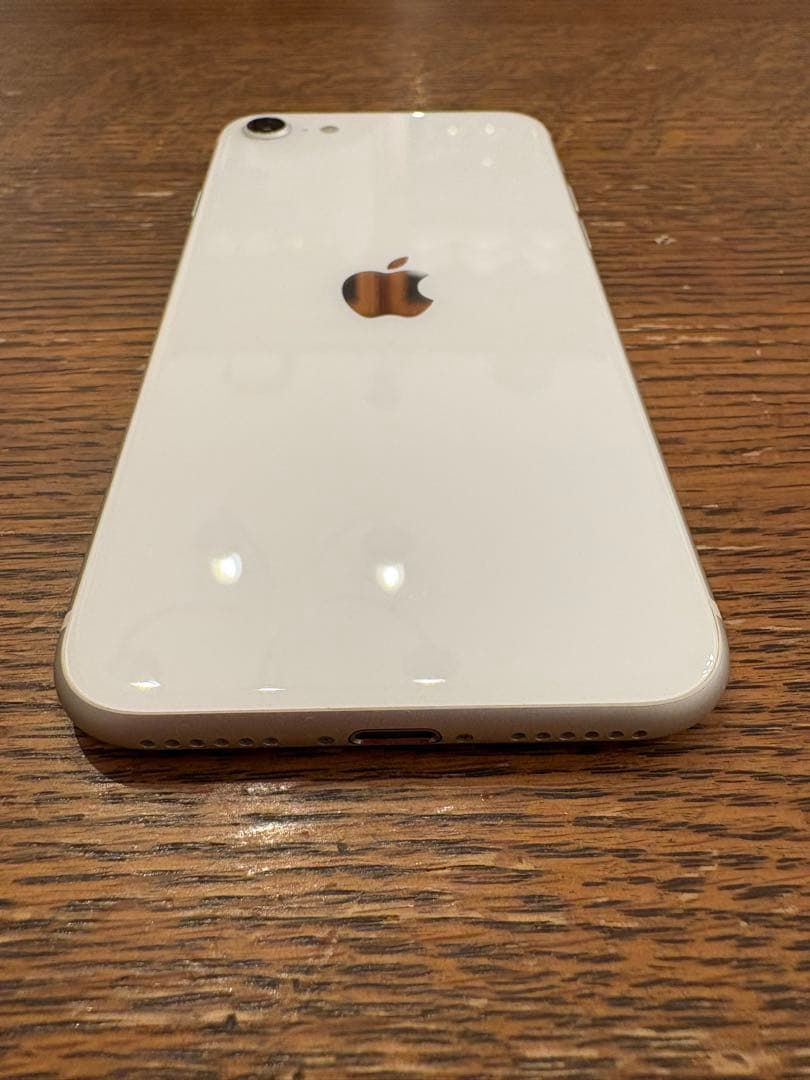 iPhoneSE 第2世代 本体 64GB ホワイト SIMフリー