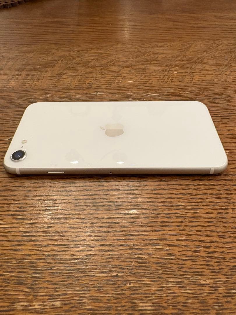iPhoneSE 第2世代 本体 64GB ホワイト SIMフリー