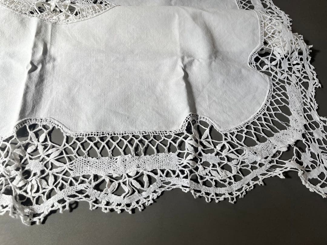 希少 フレンチアンティーク テーブルクロス 1940-50年代 手刺繍 86cm