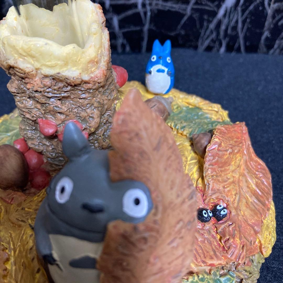 新品　となりのトトロ　トトロ達の1輪ざし　落ち葉トトロ　239-3092