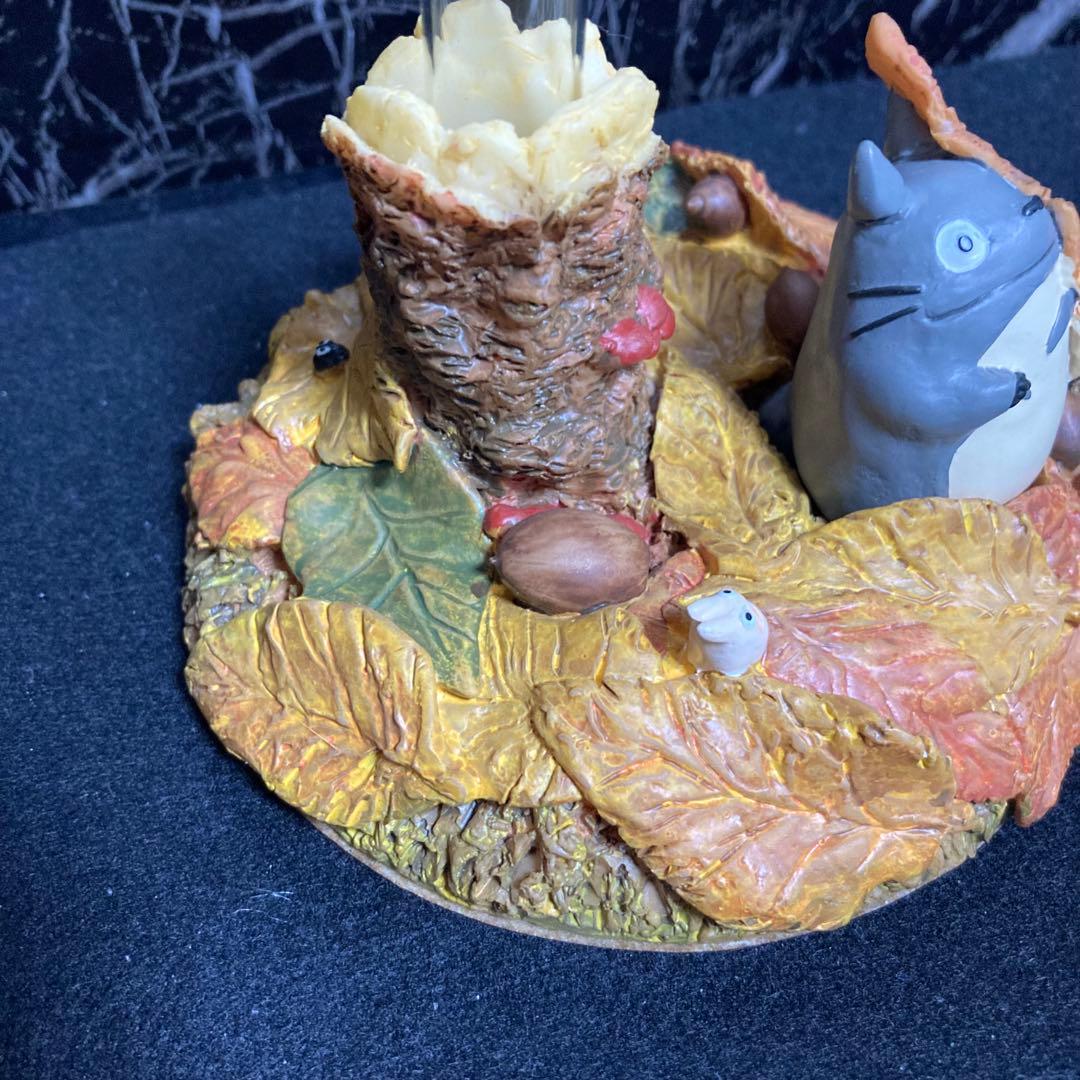 新品　となりのトトロ　トトロ達の1輪ざし　落ち葉トトロ　239-3092