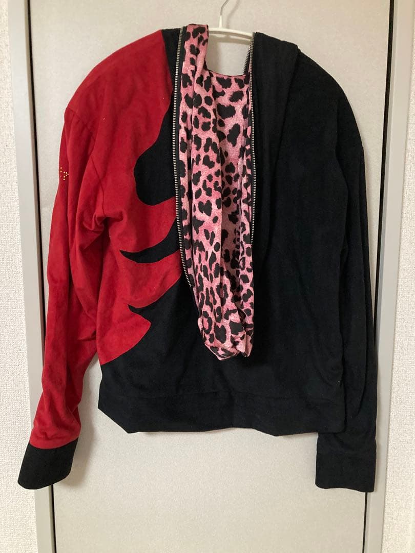 vistlip パーカー