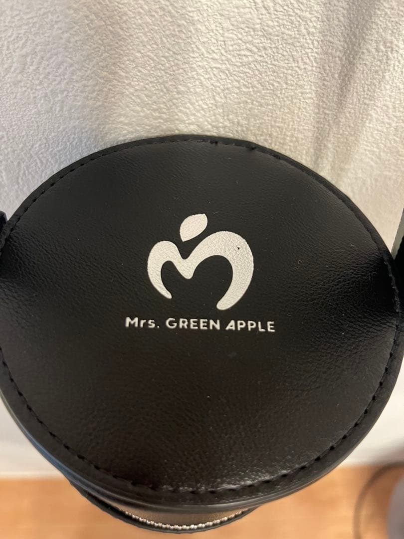 Mrs. GREEN APPLE ペンライト入れバッグ