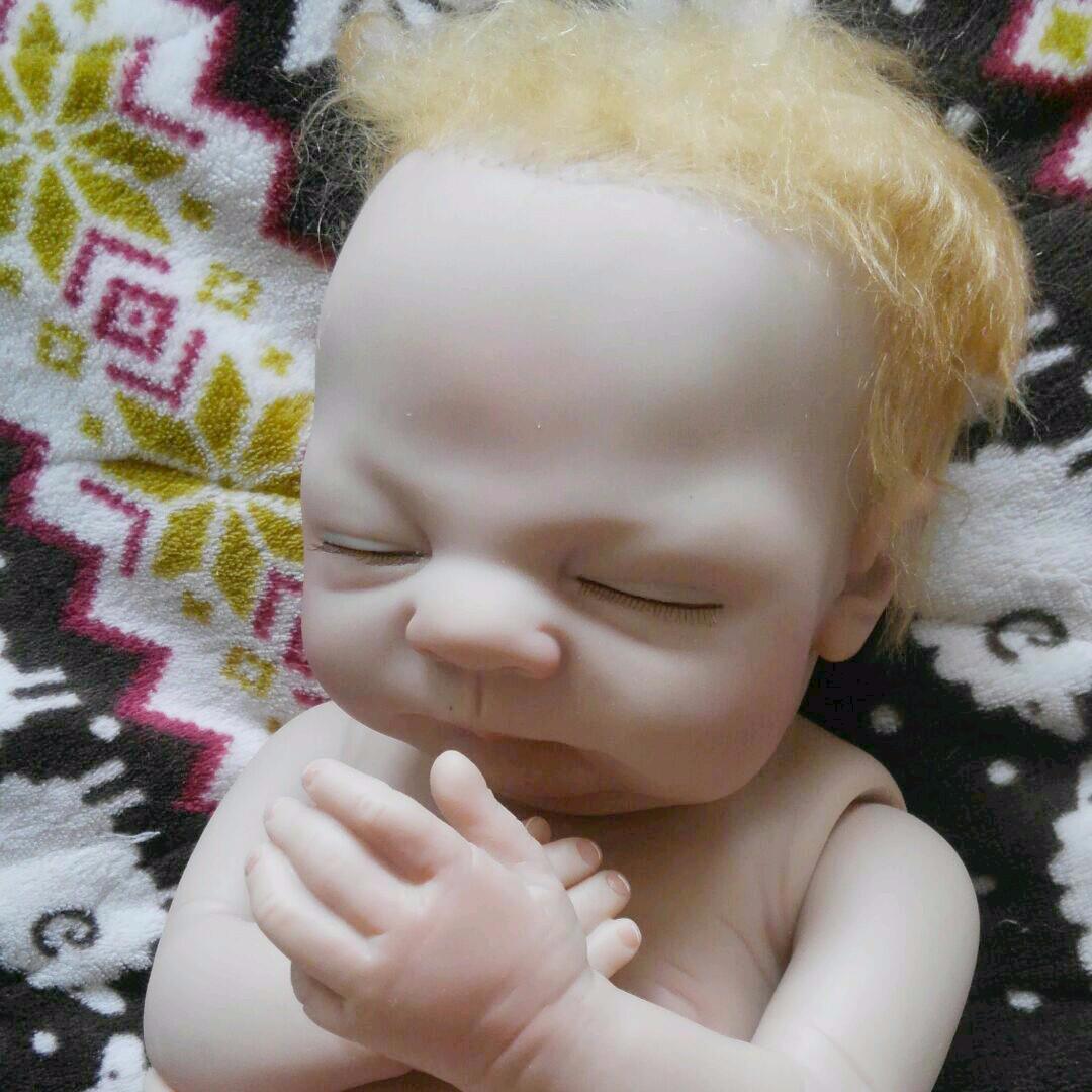 タイムセール⭐もうしません!リボーンドール　恥ずかしがりやの赤ちゃん